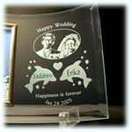 ����G�̃v���[���g�̓C���e���A�Ƃ��ď����Ă������K���X�t�H�g�t���[���i�K���X�ʐ^���āj�����X�X���E�E�E